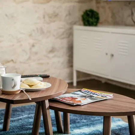 Πανσιόν Lucia