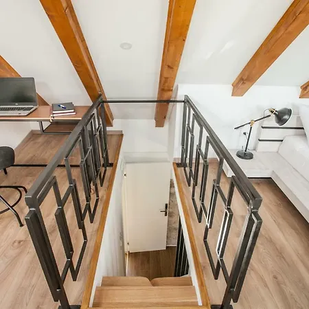 Lucia Guest house 3*