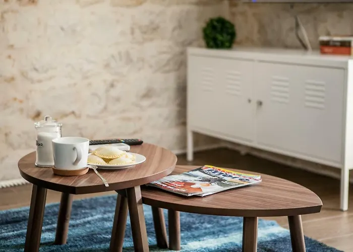 Πανσιόν Lucia