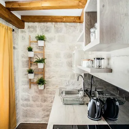 Lucia Casa de hóspedes Trogir